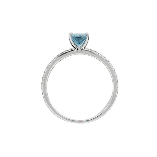 18ct gold Aquamarine ring