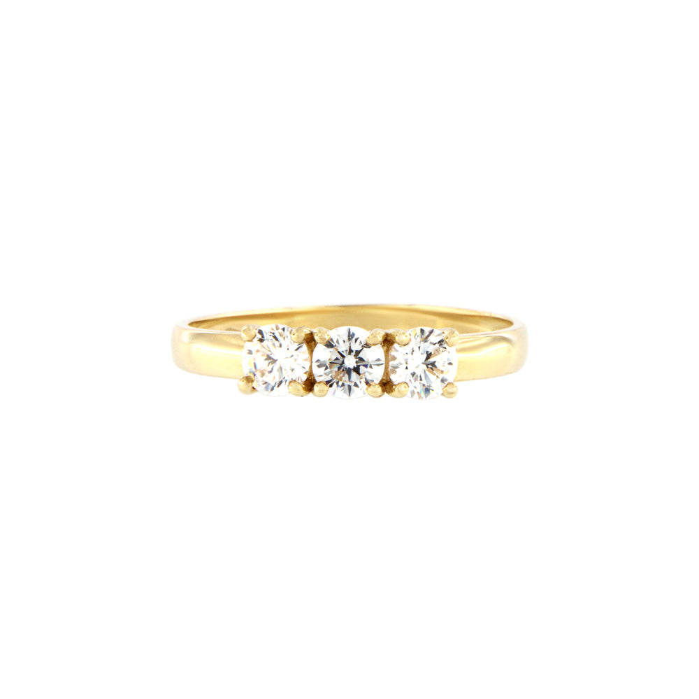 18ct gold Triple white stone ring
