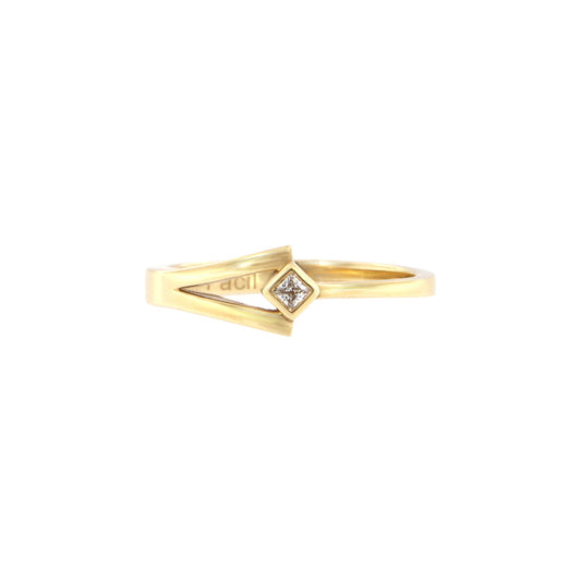 18ct gold Princess ring
