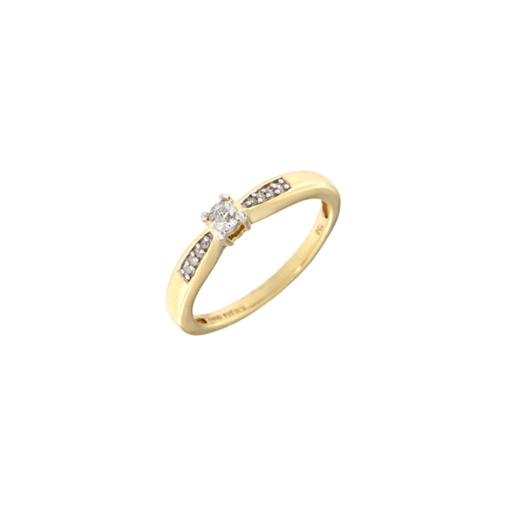 18ct gold Diamond ring