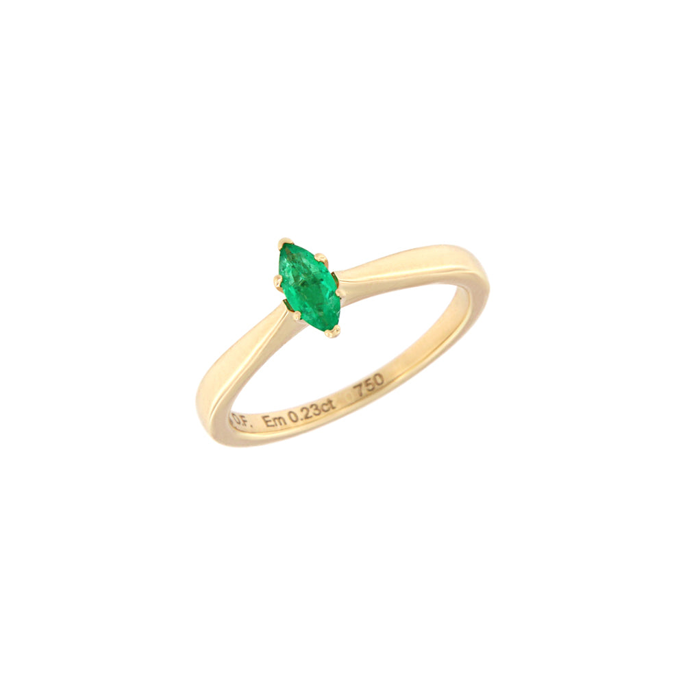 18ct gold Emerald marquise ring