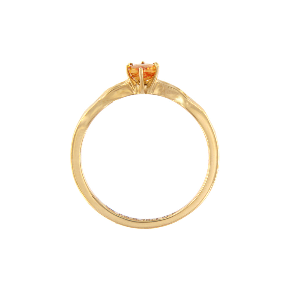 18ct gold Orange sapphire ring