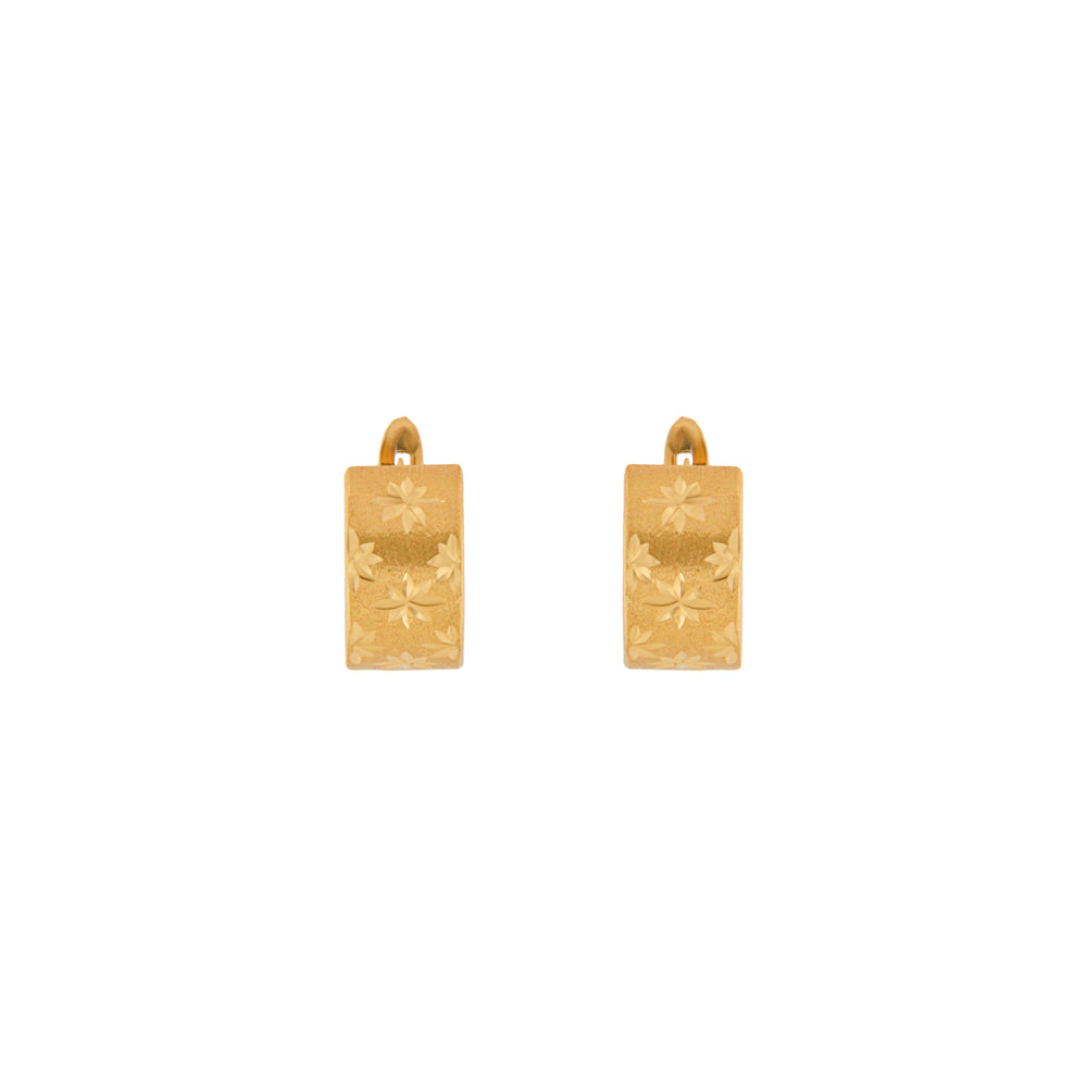 18ct gold  Star earrings