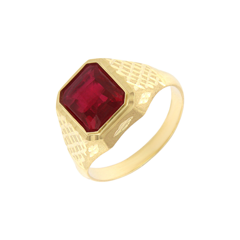 18ct gold Oval ring square red stone