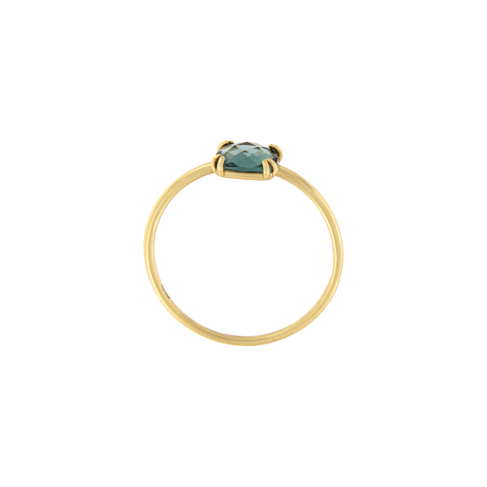 18ct gold Green stone ring