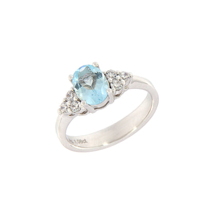 18ct gold Aquamarine and zircons ring