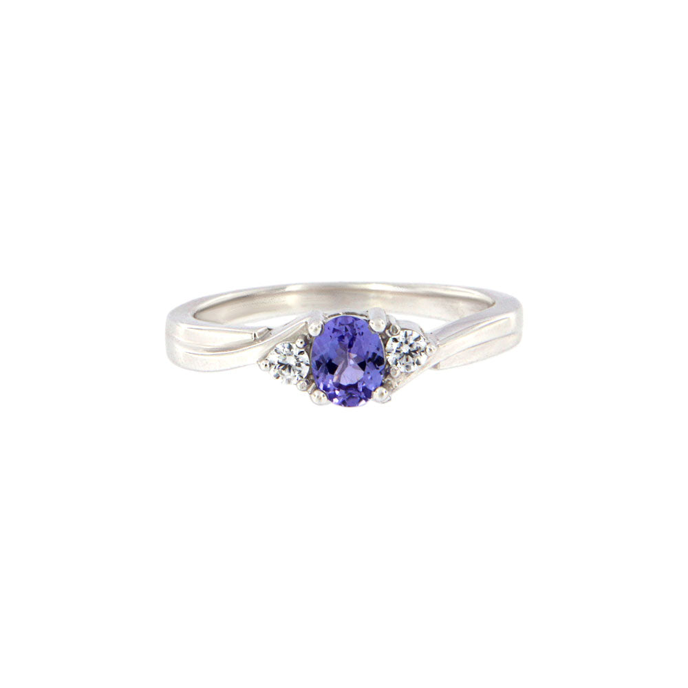 18ct gold Tanzanite ring