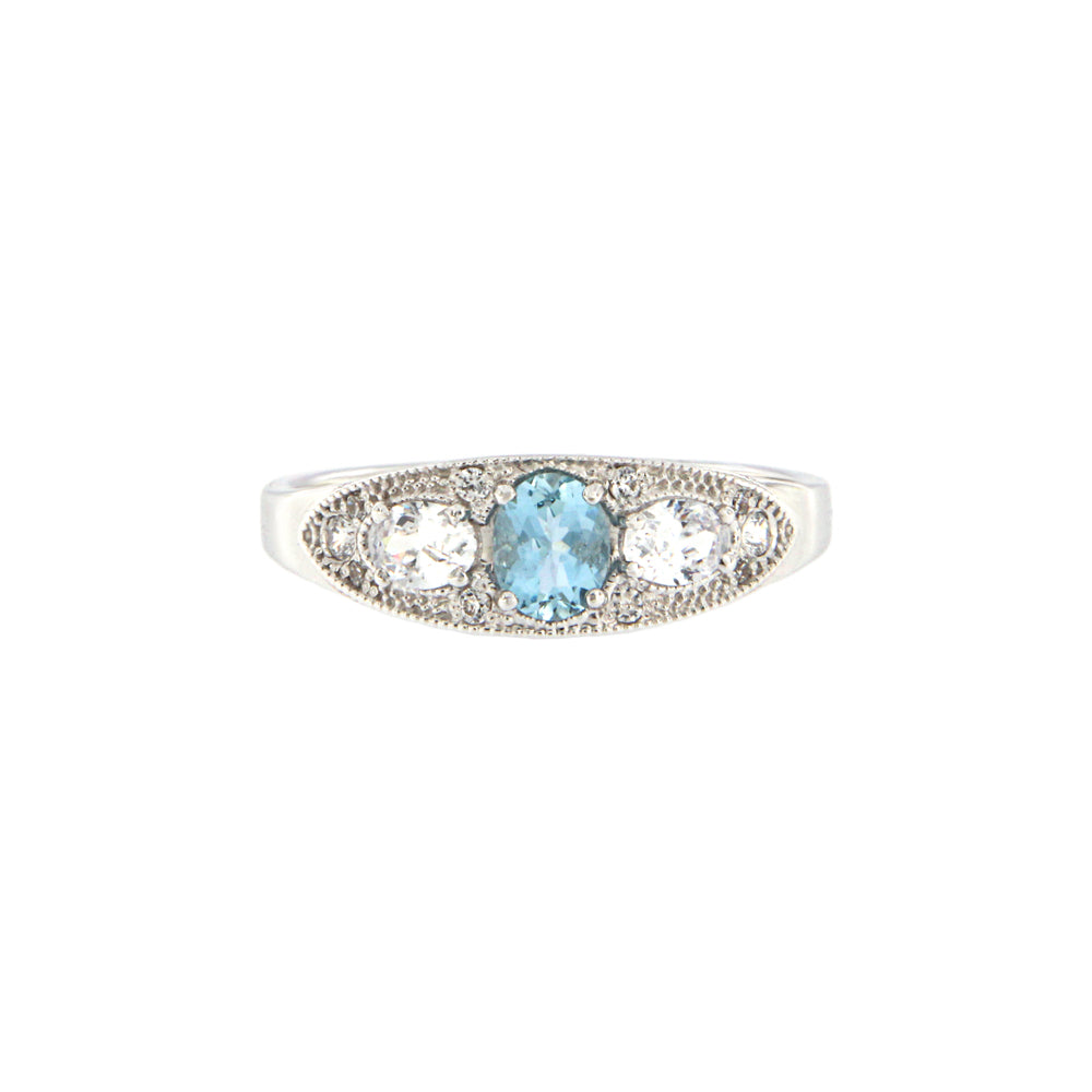 18ct gold Aquamarine ring