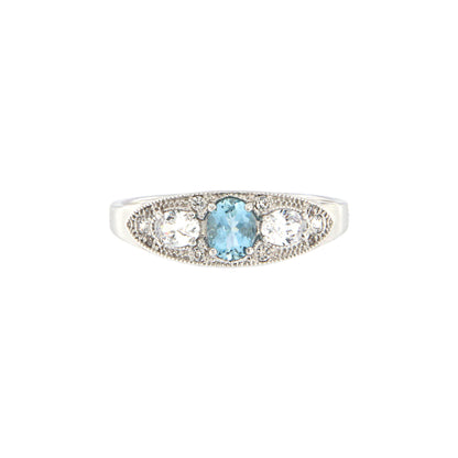 18ct gold Aquamarine ring