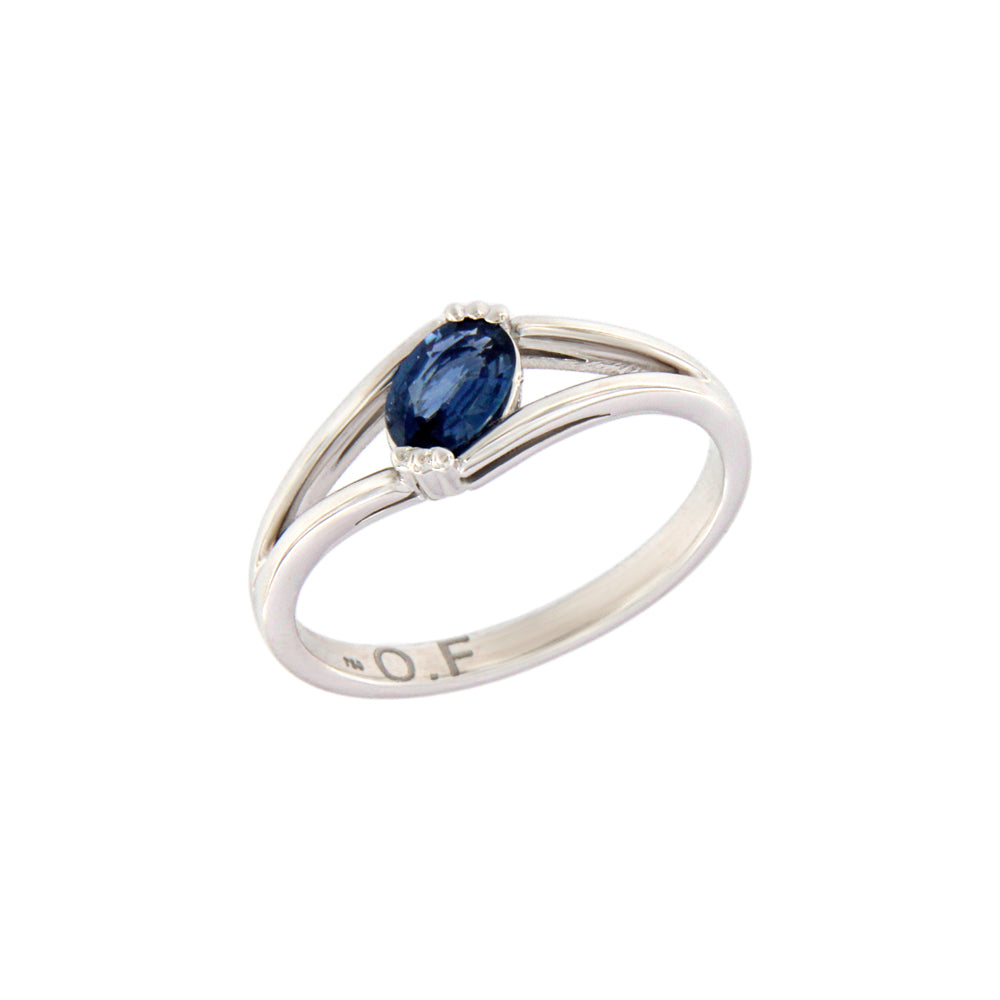 18ct gold Sapphire ring