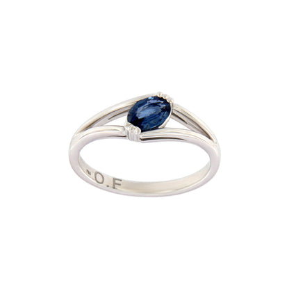 18ct gold Sapphire ring