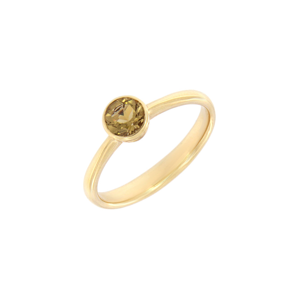 18ct gold Champagne topaz ring