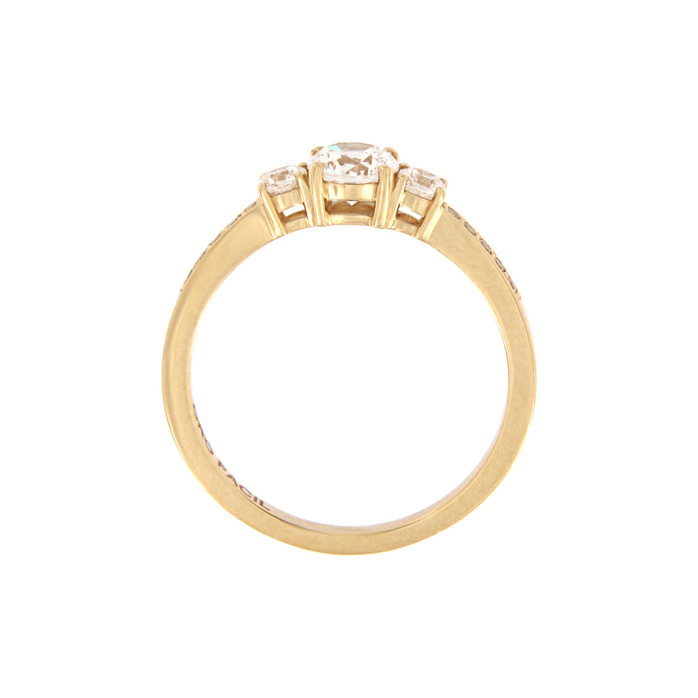 18ct gold Ring