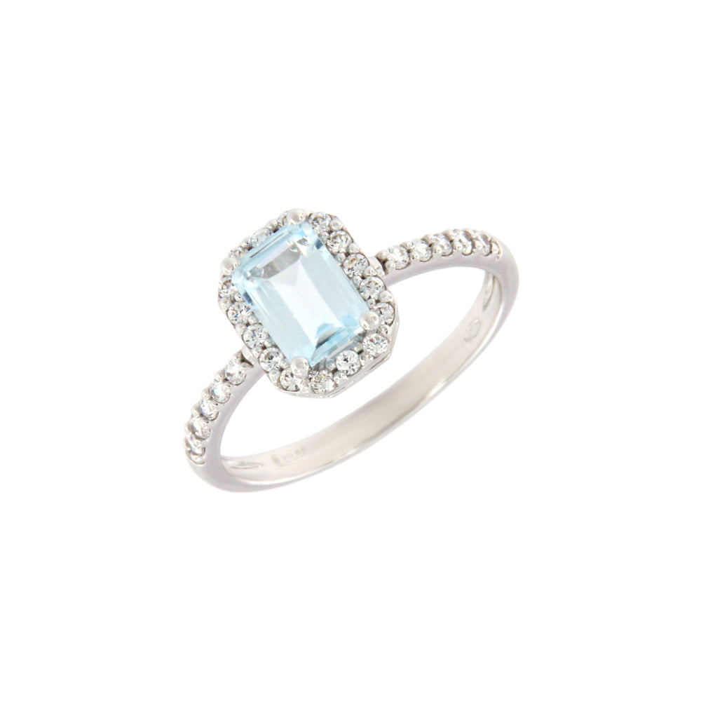 18ct gold Blue topaz stone ring