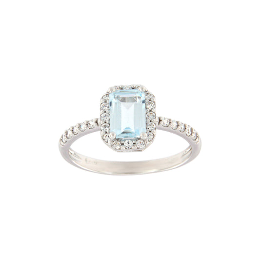 18ct gold Blue topaz stone ring